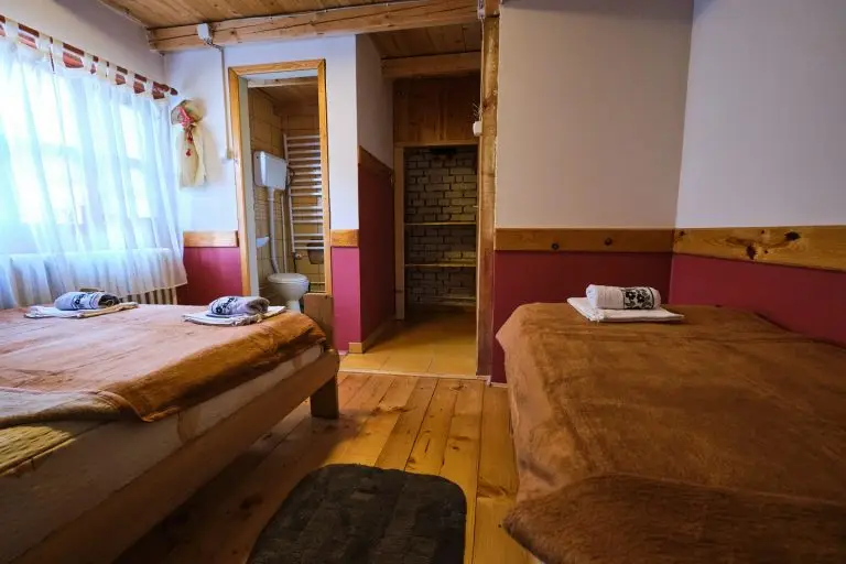 Ognjiste soba 1