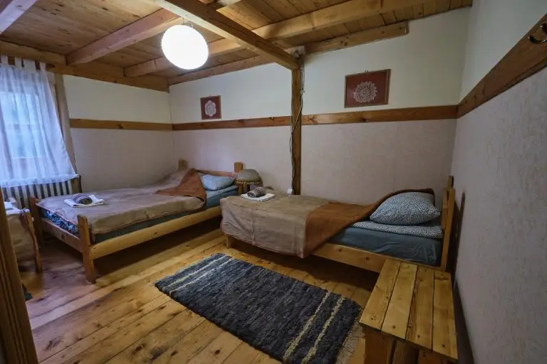 Ognjiste soba 2